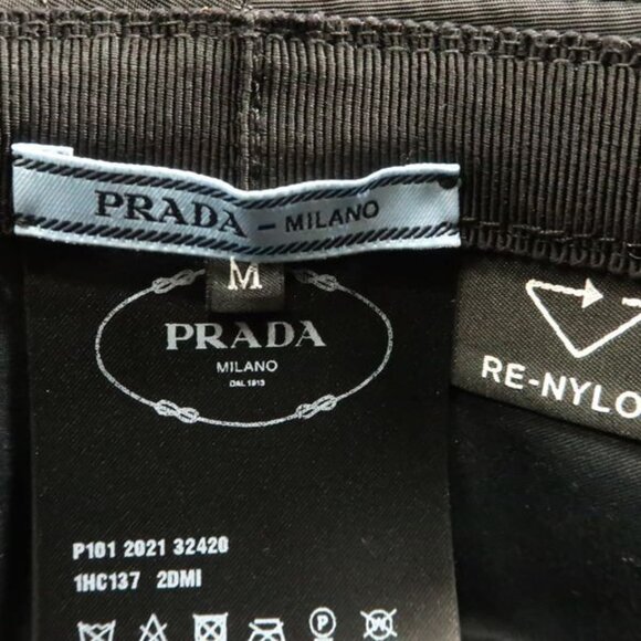 Prada Bucket Hat 1 Hc137 2 DMI Bucket Hat Re-nylon Nylon M Size Triangle Plate
